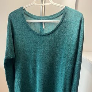 9 sweaters size medium